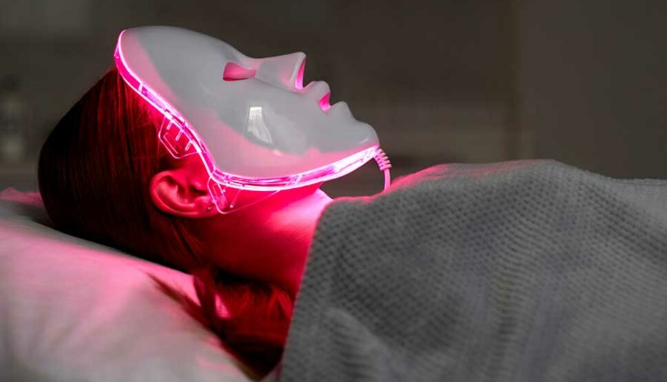 Red light therapy treatment supporting cellular healing and holistic wellness at Jeevalaya